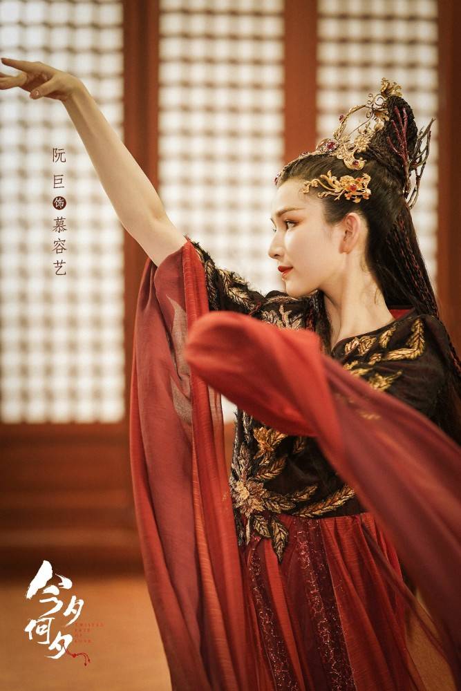罗四维是一位90后美女,她曾在《烈火如歌》中饰演香儿,她还演过《花间