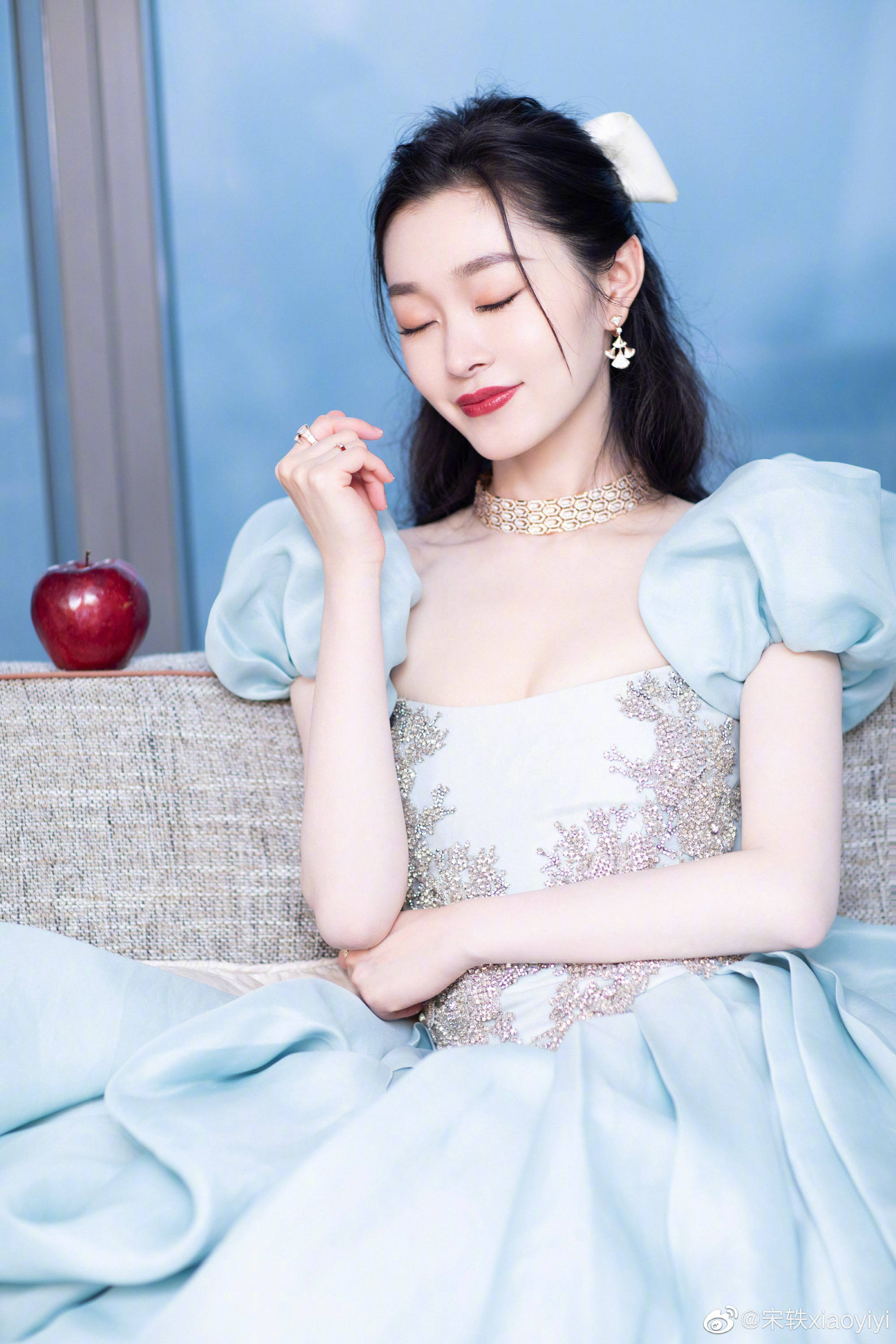 12月10日,时尚先生盛典赚足了欢呼与尖叫,一众深受大家喜爱的明星逐