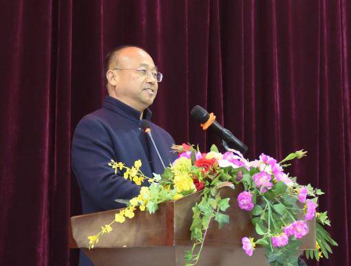 爱与责任铸师魂濮阳市第八中学讲讲我身边的故事师德师风演讲