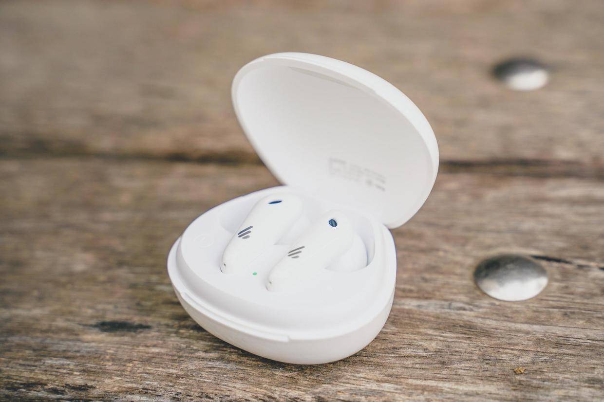 清新靓丽的漫步者funbuds蓝牙耳机,时尚耳机新选择_音质