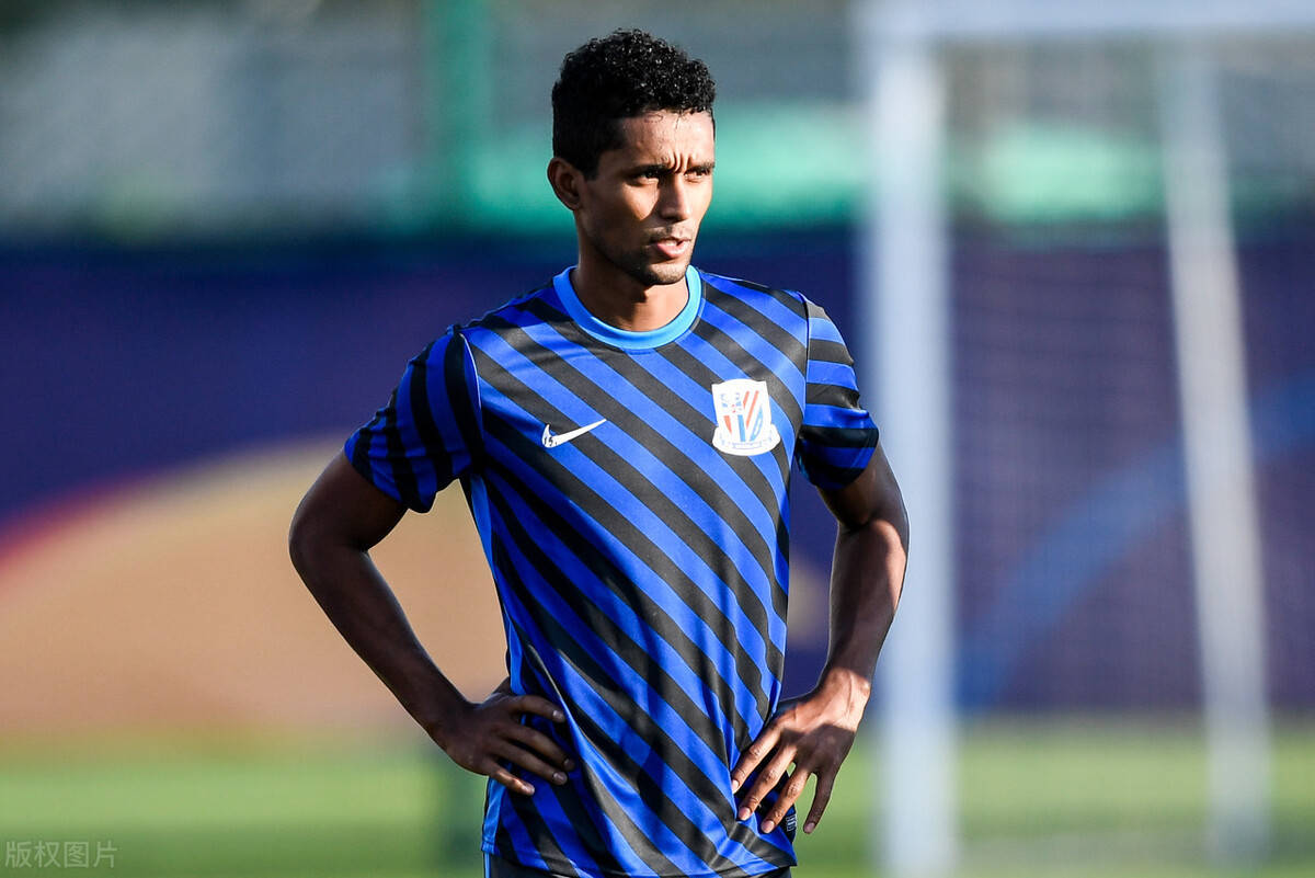 申花外援离队第一人确认 难获主帅信任 仅攻入一球已遭放弃_马丁内斯