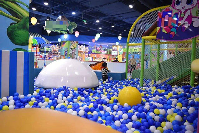 游乐场里这4种孩子爱玩的设施实则暗藏危险家长可要警惕