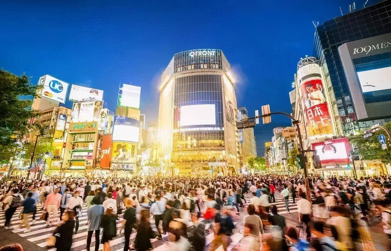 成为繁华城市商业的 新中心