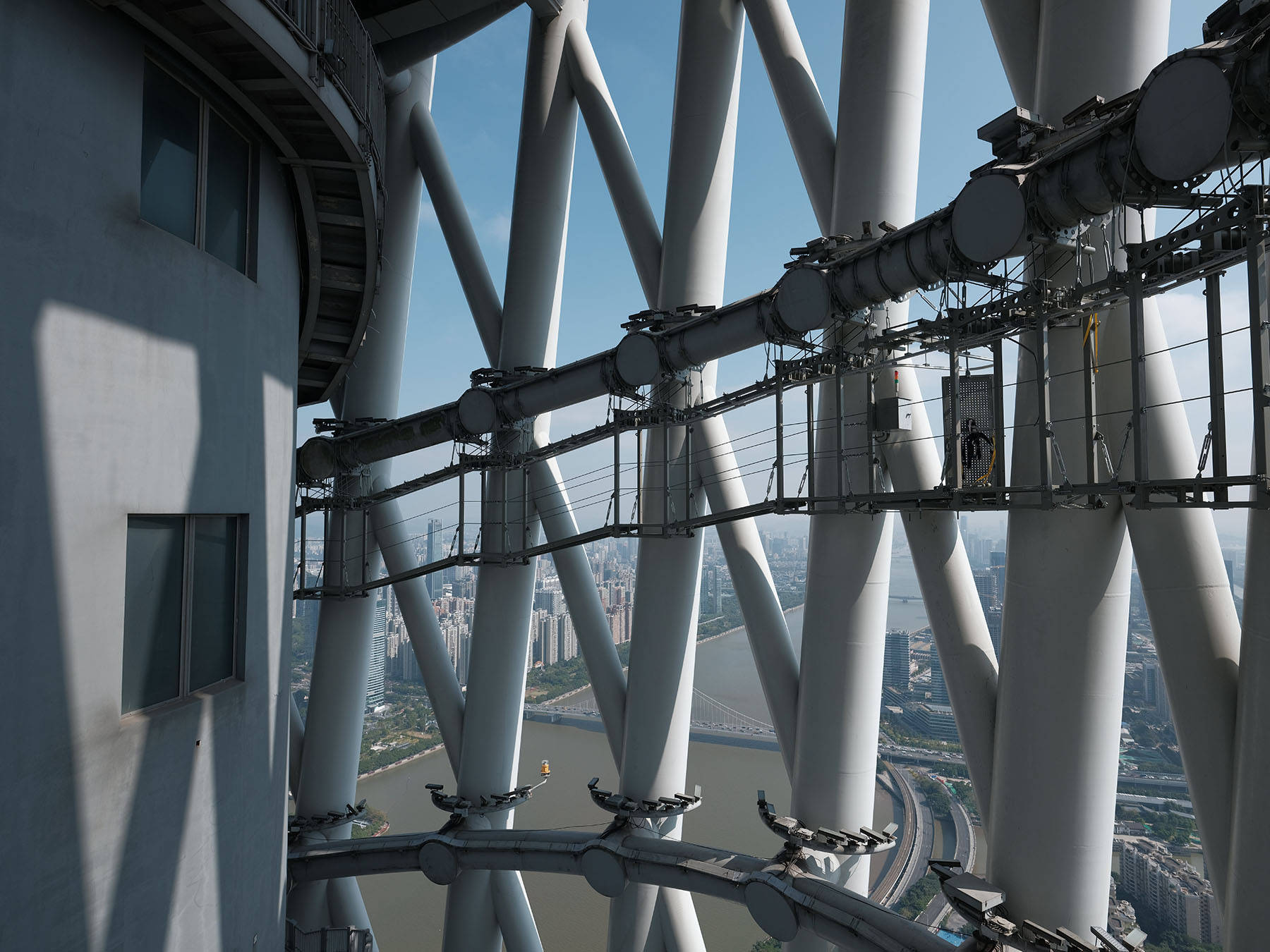 325米新视角广州塔阿尔法探索乐园点亮城市地标