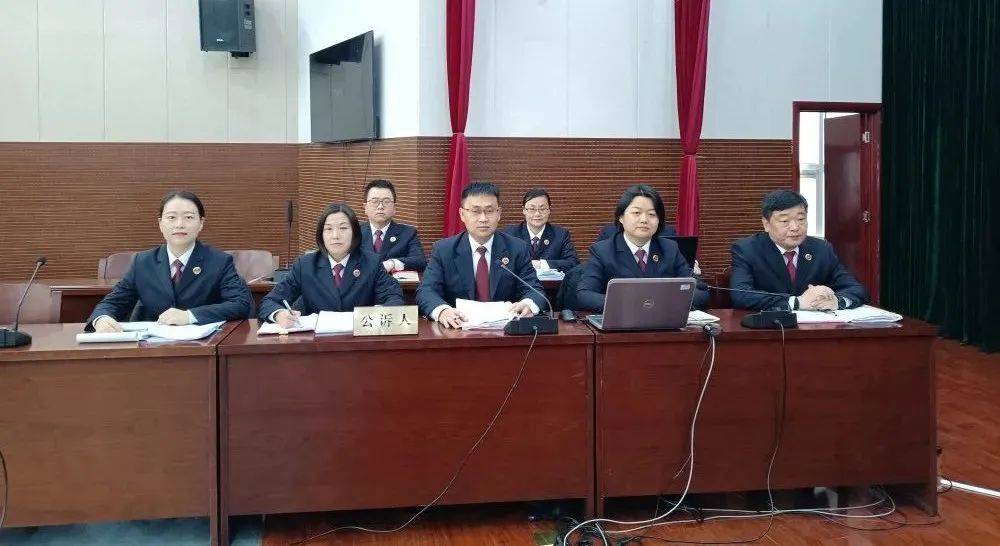 洛宁县人民检察院在审查起诉阶段,依法告知了李龙宽等