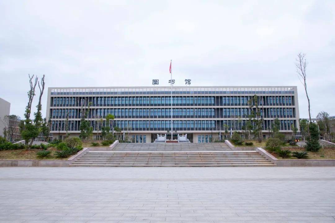 江西赣州职业技术学院图片