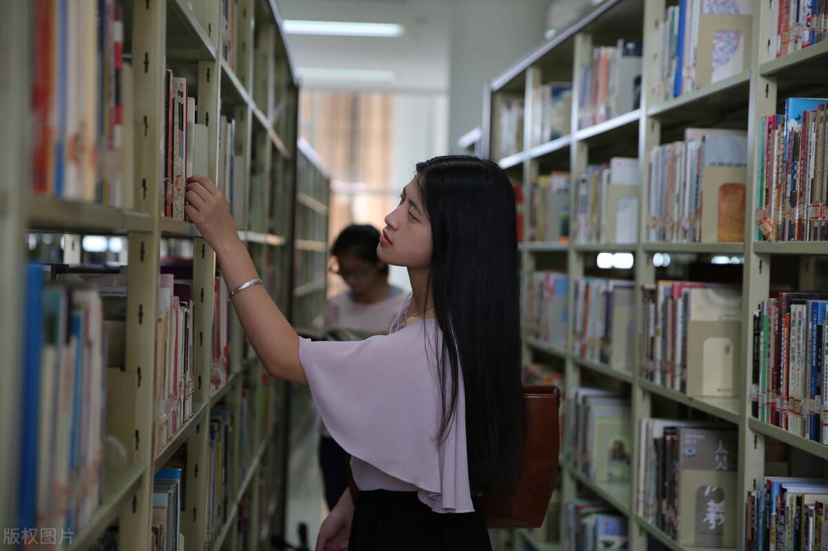 原创大学生一定要泡图书馆吗宿舍不能学习吗学姐有话说