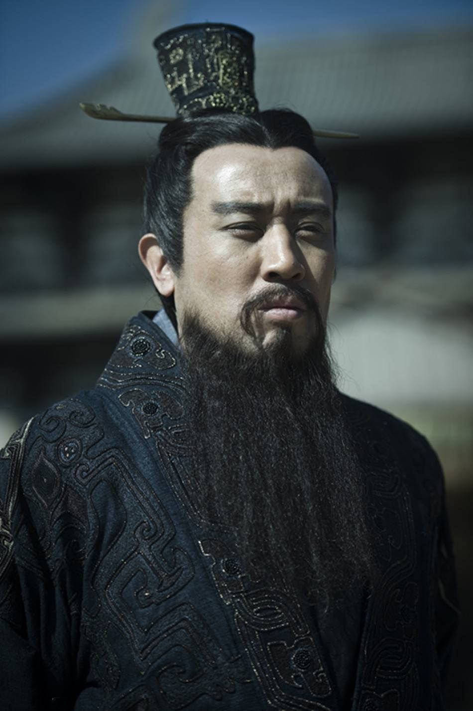 在逃秦俑富大龙演绎秦始皇引关注谁才是最契合始皇帝的男演员