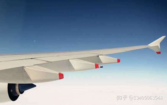 航天航空器的受力结构部件以及直升飞机异形空心旋翼大梁和飞机跑道等