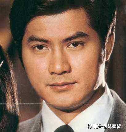 邓光荣34岁女儿近照曝光,被爸爸禁止加入娱乐圈,曾炮轰郑少秋_邓业炜