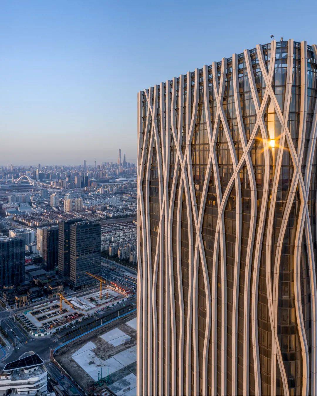 ▼江门越秀天悦星院景观组▼昆明山海美术馆▼骏宏龙湾府湖心艺术馆▼