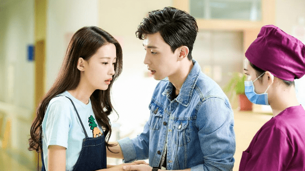 邓伦演艺经历大盘点从稚嫩可爱到阳光成熟搭档过杨紫赵丽颖孙怡等