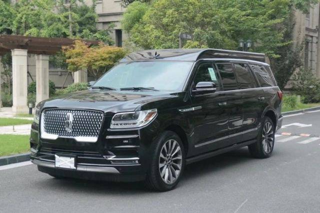 林肯领袖一号加长版598米商务suv裸降