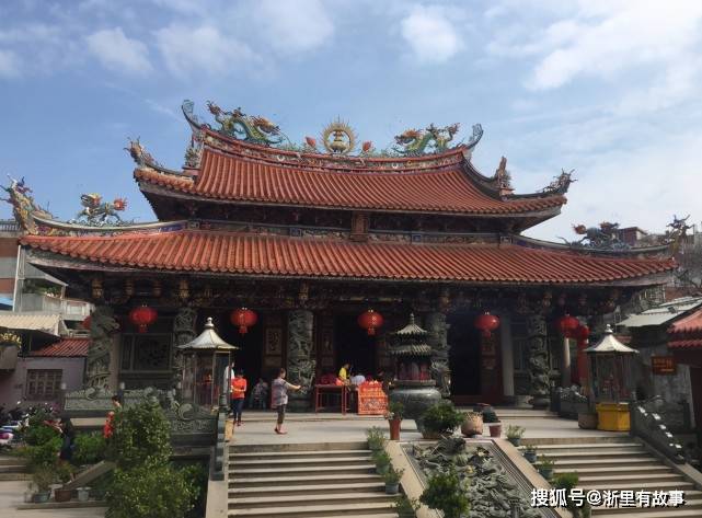 浙江人气最高的六大寺庙，三座专搞学问门票免费，第一名门票较贵