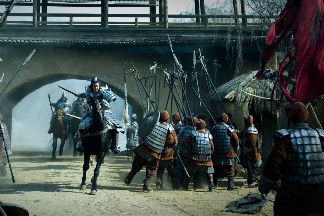 项羽垓下之围时那么英勇,为何后来会自刎?或许我们都被故事骗了