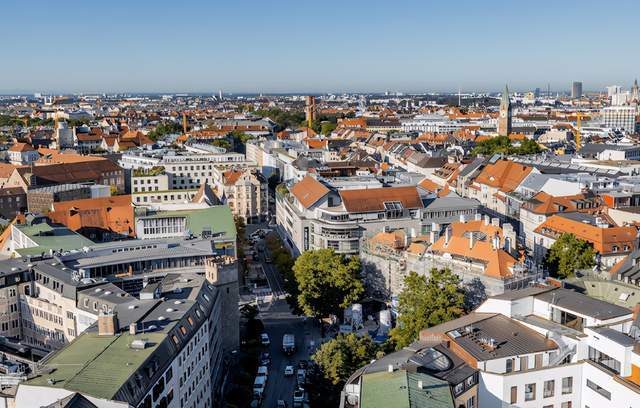 德国慕尼黑经济总量达1300多亿美元，相当于国内哪些城市？