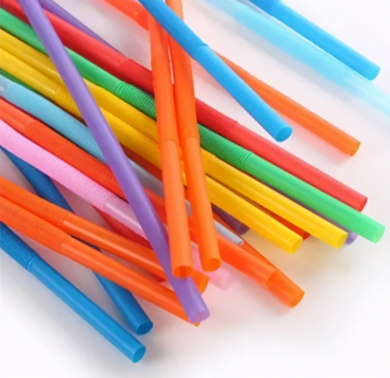 2021年起禁用一次性塑料吸管_手机搜狐网