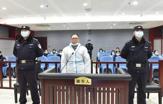 陈鹏进行了最后陈述,并当庭表示自愿认罪认罚.本案将择期宣判.