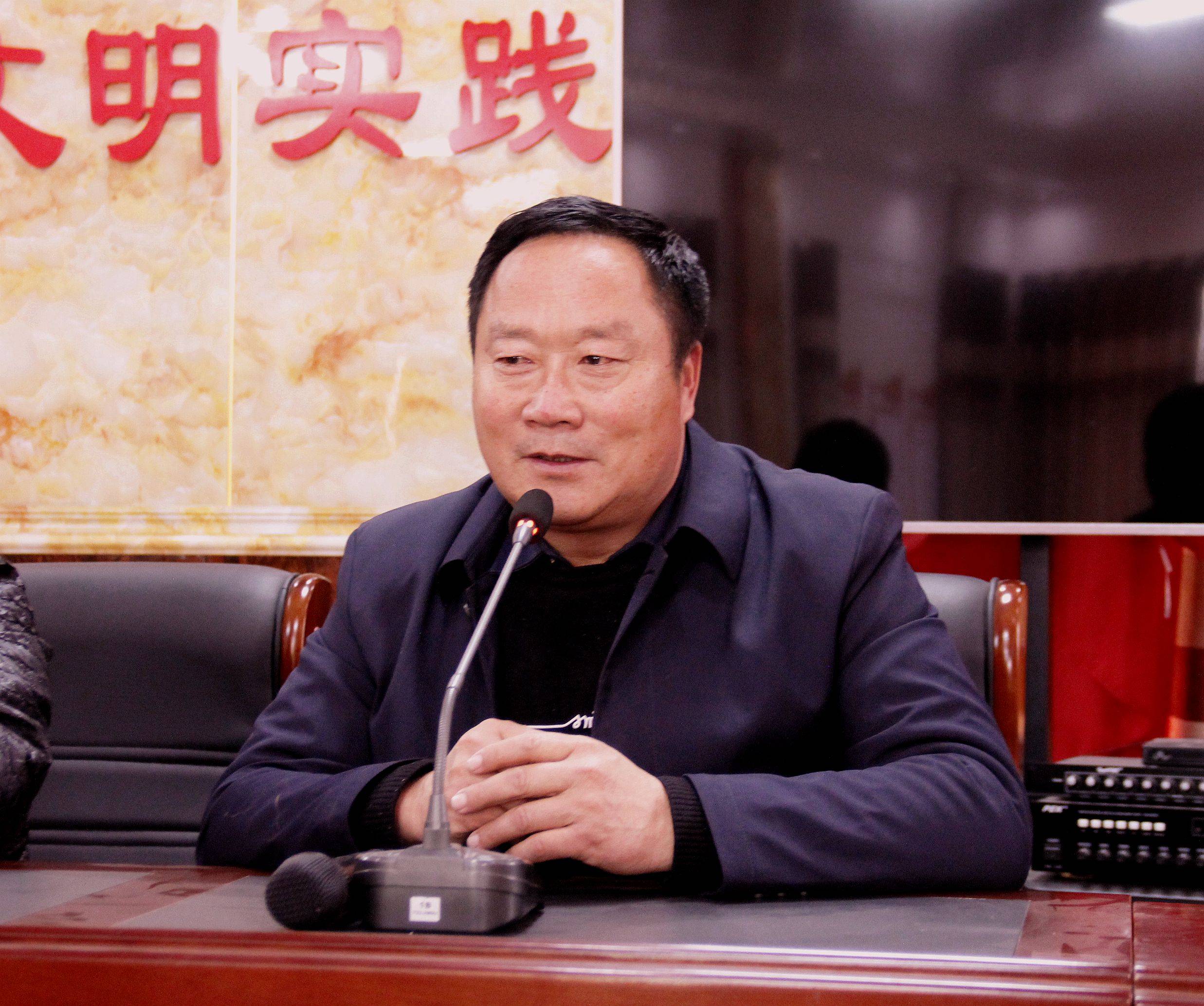 河南羲皇文化传媒有限公司在淮阳区鲁台镇举行爱心捐赠仪式_黄振军