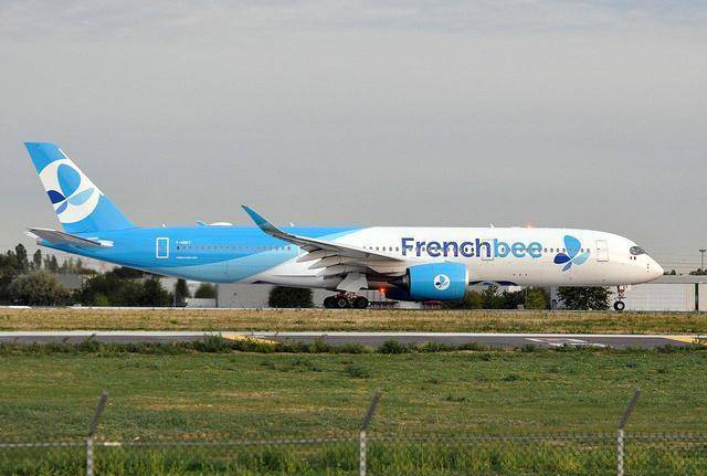 首先,塔希提航空公司表示全长15715公里,飞行时间约为16小时.