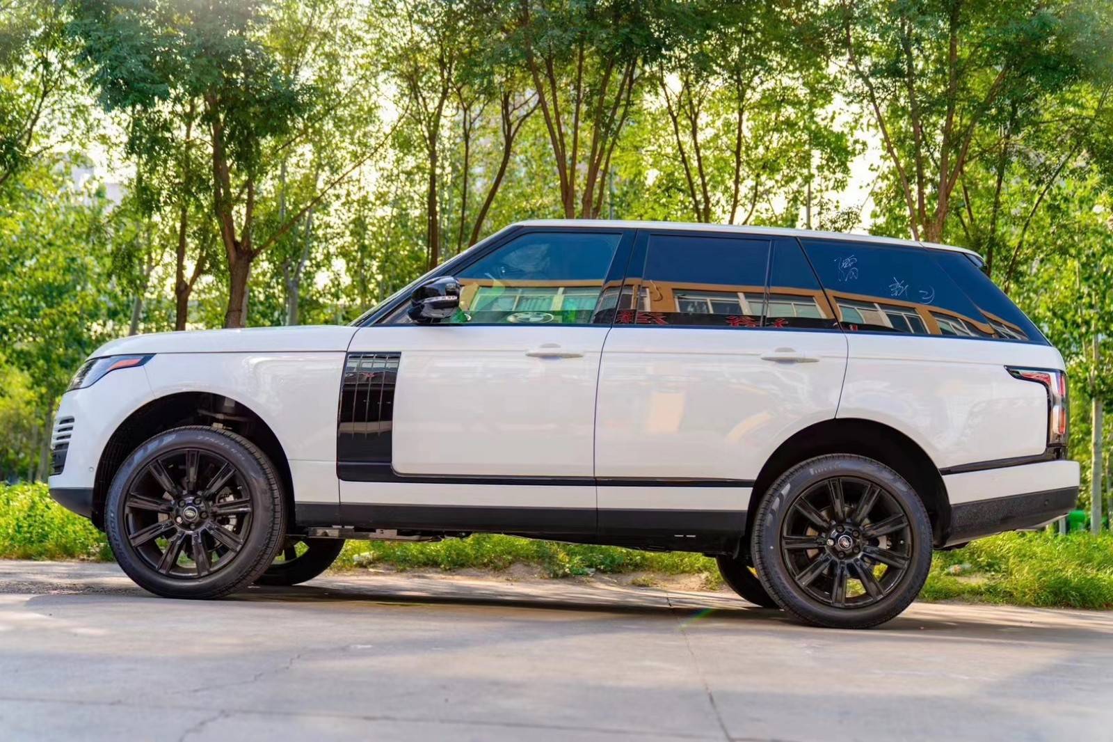 进口路虎揽胜行政hse版奢华suv 降促售全国