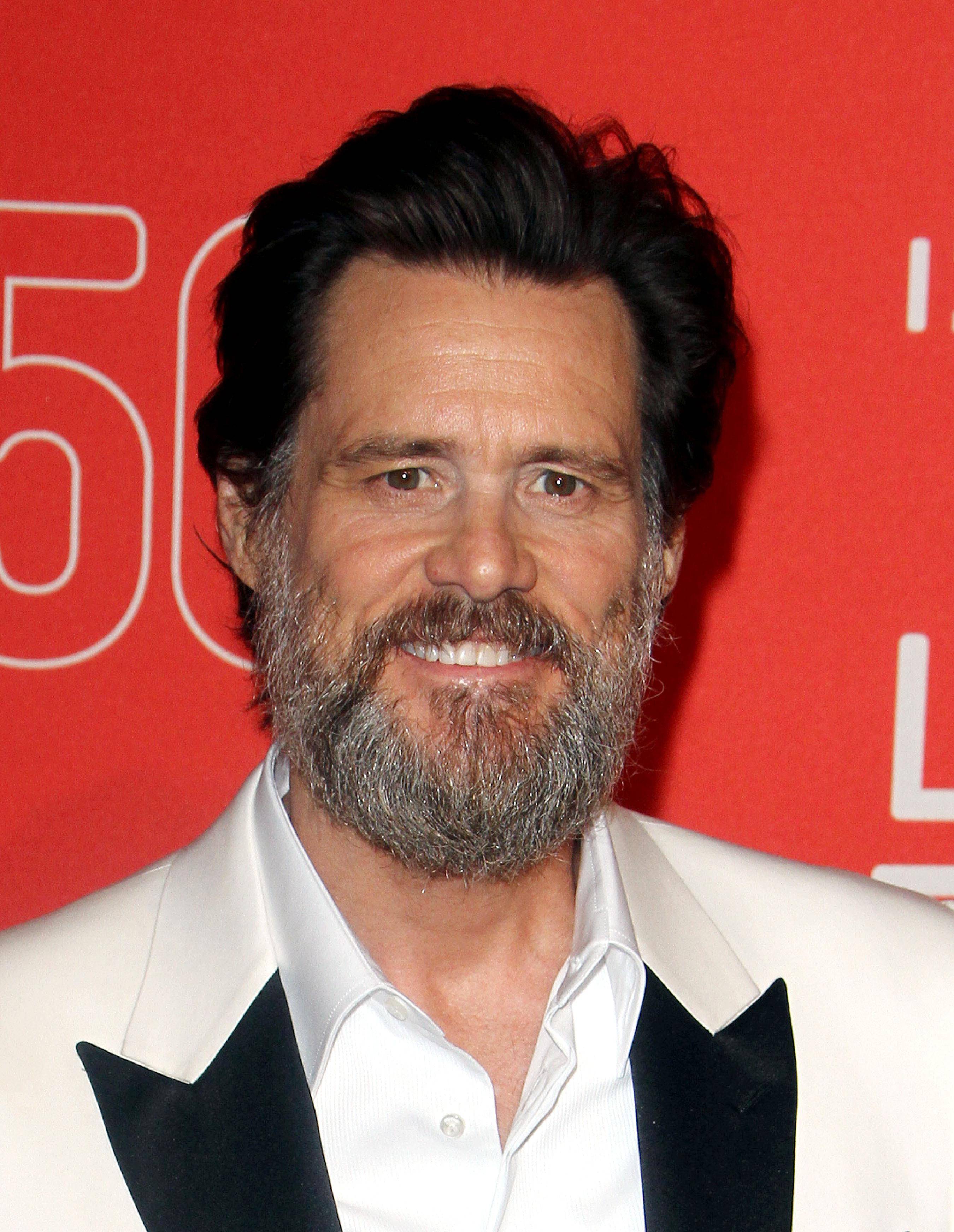 加拿大出生的喜剧演员金·凯瑞最为人熟知的是他在《宠物侦探》和