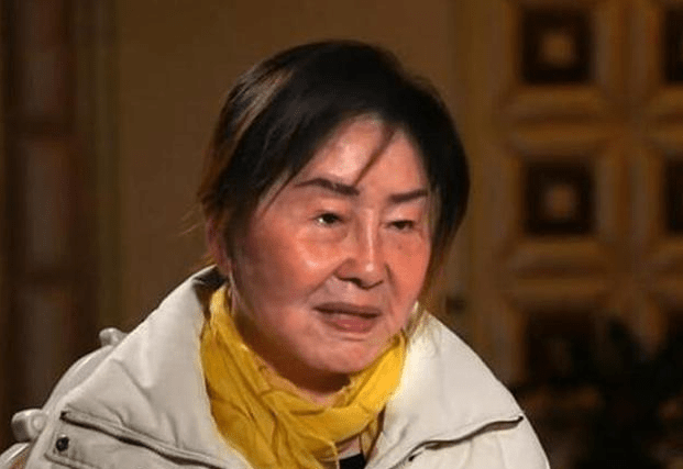 还记得生娃后一夜变老的27岁宝妈吗17年后她现状如何