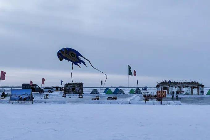 杜爾伯特原來這麼好玩觀冬捕玩冰雪泡雪地溫泉