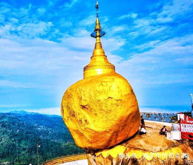缅甸最“神奇”大金石，屹立于悬崖百年不倒
