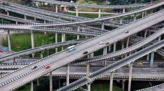 全球最牛的立交桥，就在中国重庆，一上桥老司机与导航都会崩溃！