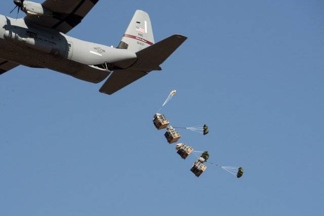 印度海军完成集装箱海上空投测试-我爱无人机网