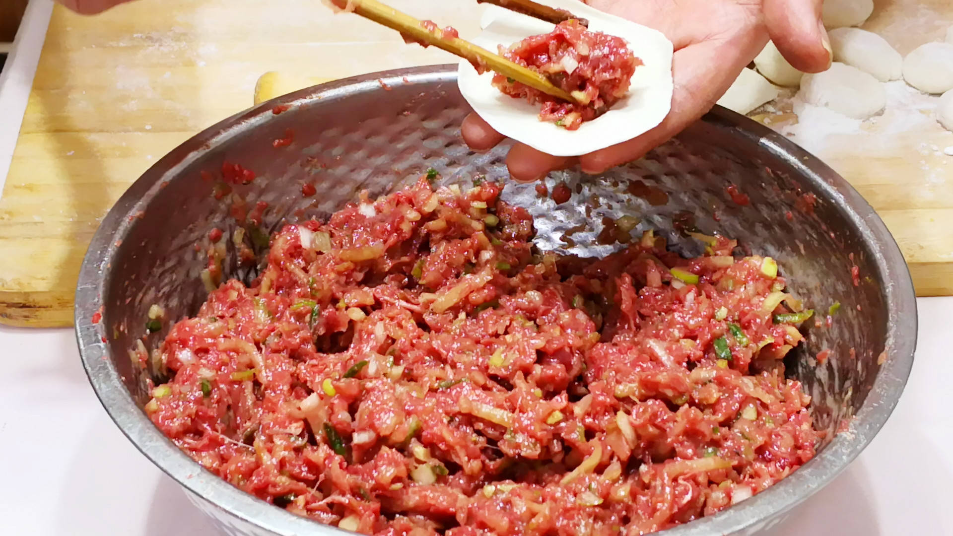 原创调肉馅切记别加料酒去腥牢记盐水油口诀鲜美多汁不油腻