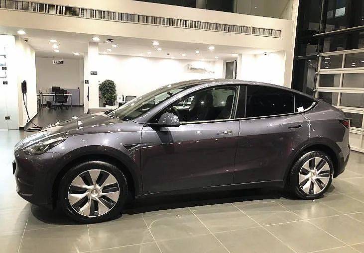 10小时订单破十万国产特斯拉modely实车曝光