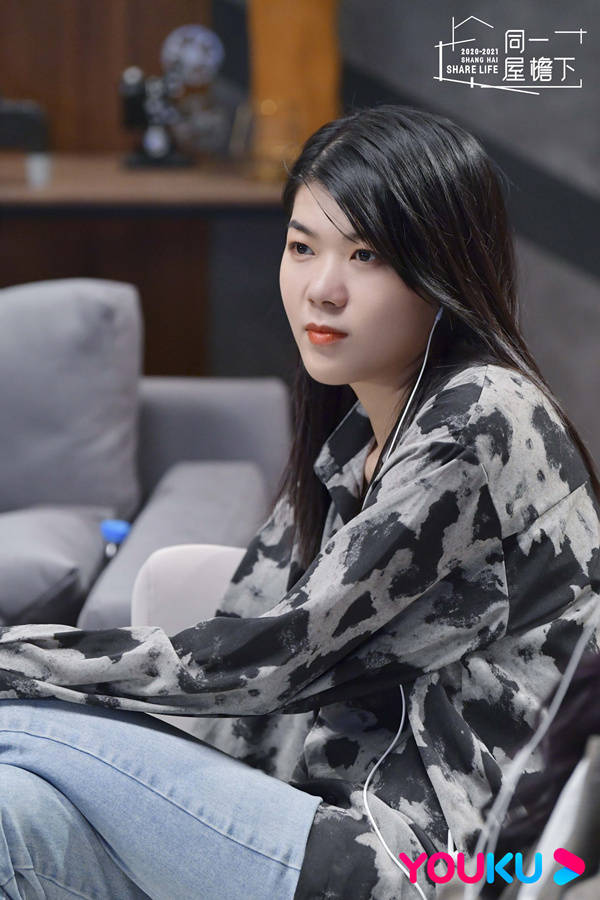 陈建斌魏大勋齐喊话"求剧透"_梦娜