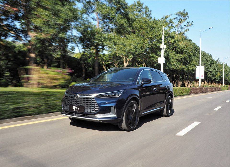 67近乎换代的表现试比亚迪2021款唐ev