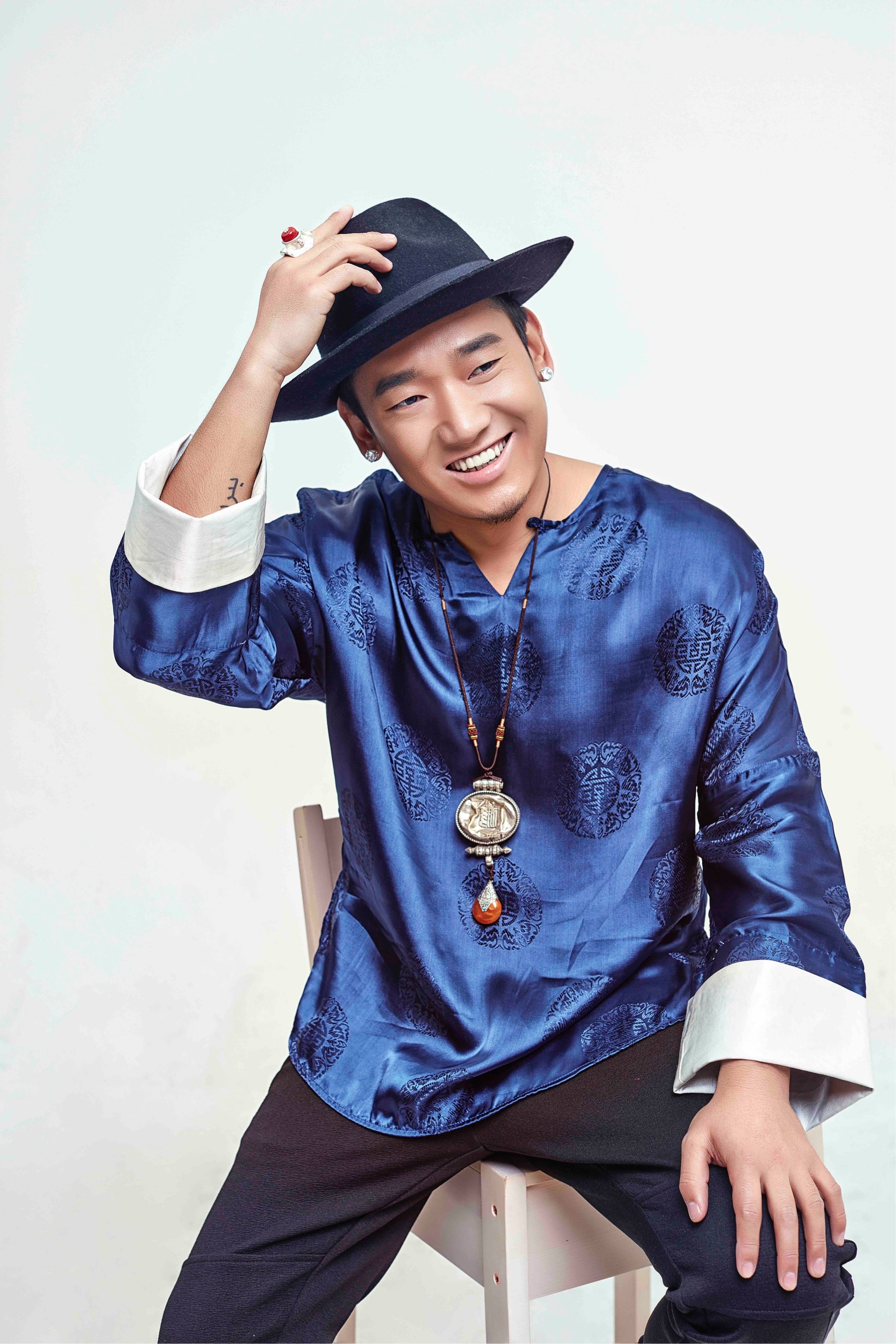 扎西平措阿若mv正式上线草原少年太空追梦寻初心