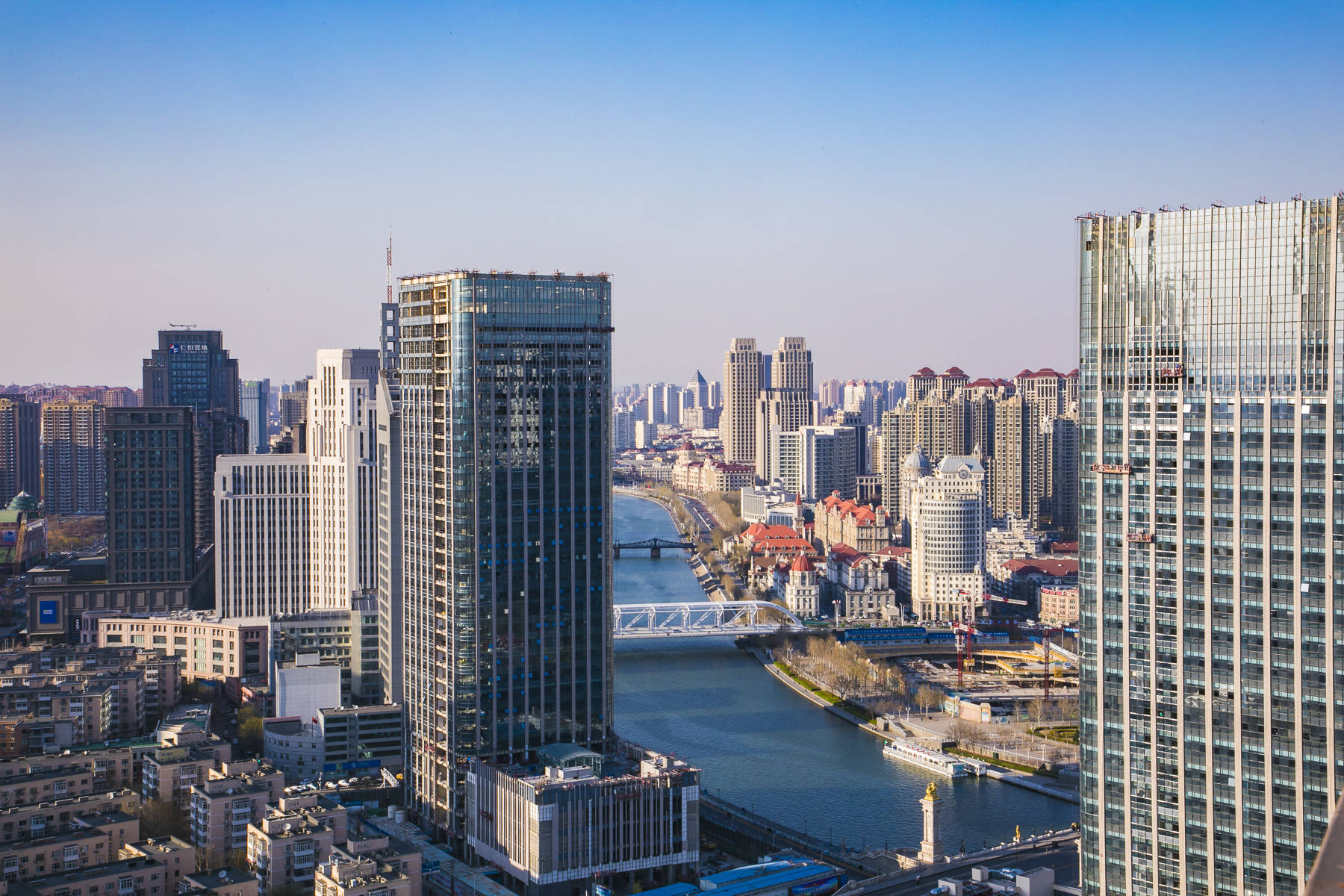 中国外籍人口最多的4个城市，经济强还是旅游胜地，你去过几个？