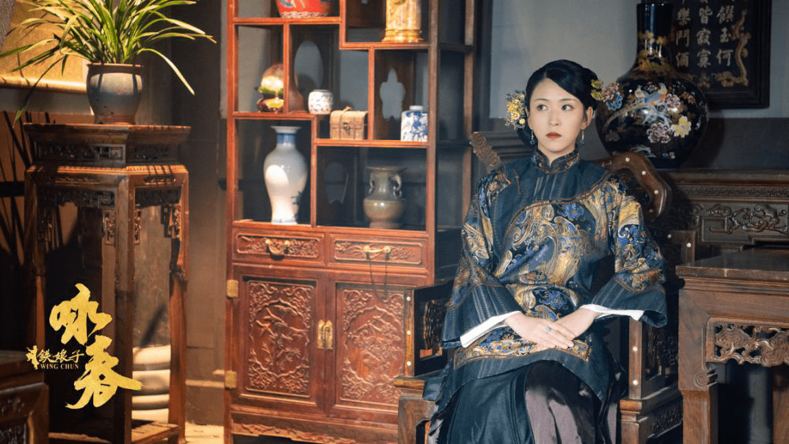 李子甜,2000出生于上海市,中国内地女演员.