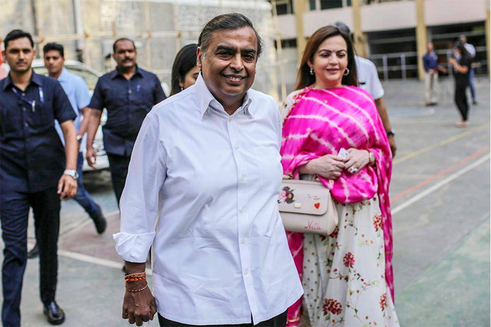 2021年印度8大富豪第一名稳坐马云之上比黄铮多115亿