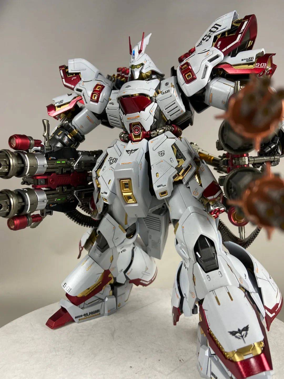 白色恶魔附身沙扎比,配色漂亮得很