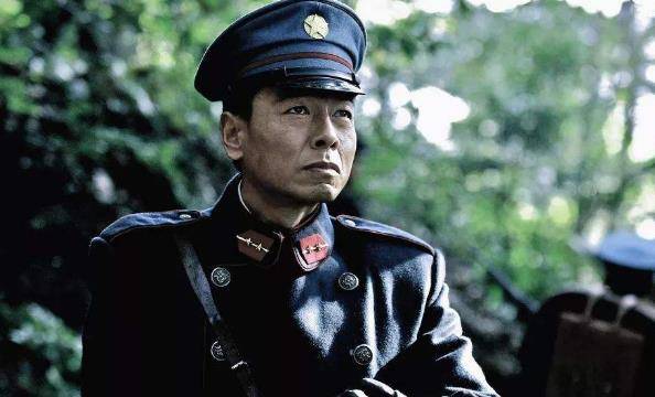 工作丰富的王挺曾经是一名警察随后转型成为演员真是阅历丰富