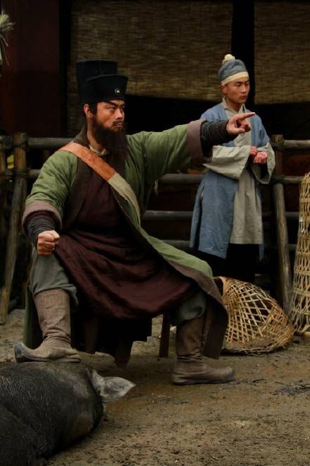 镇关西对鲁达彬彬有礼,金翠莲却是个老赖,鲁达为何要打死郑屠?