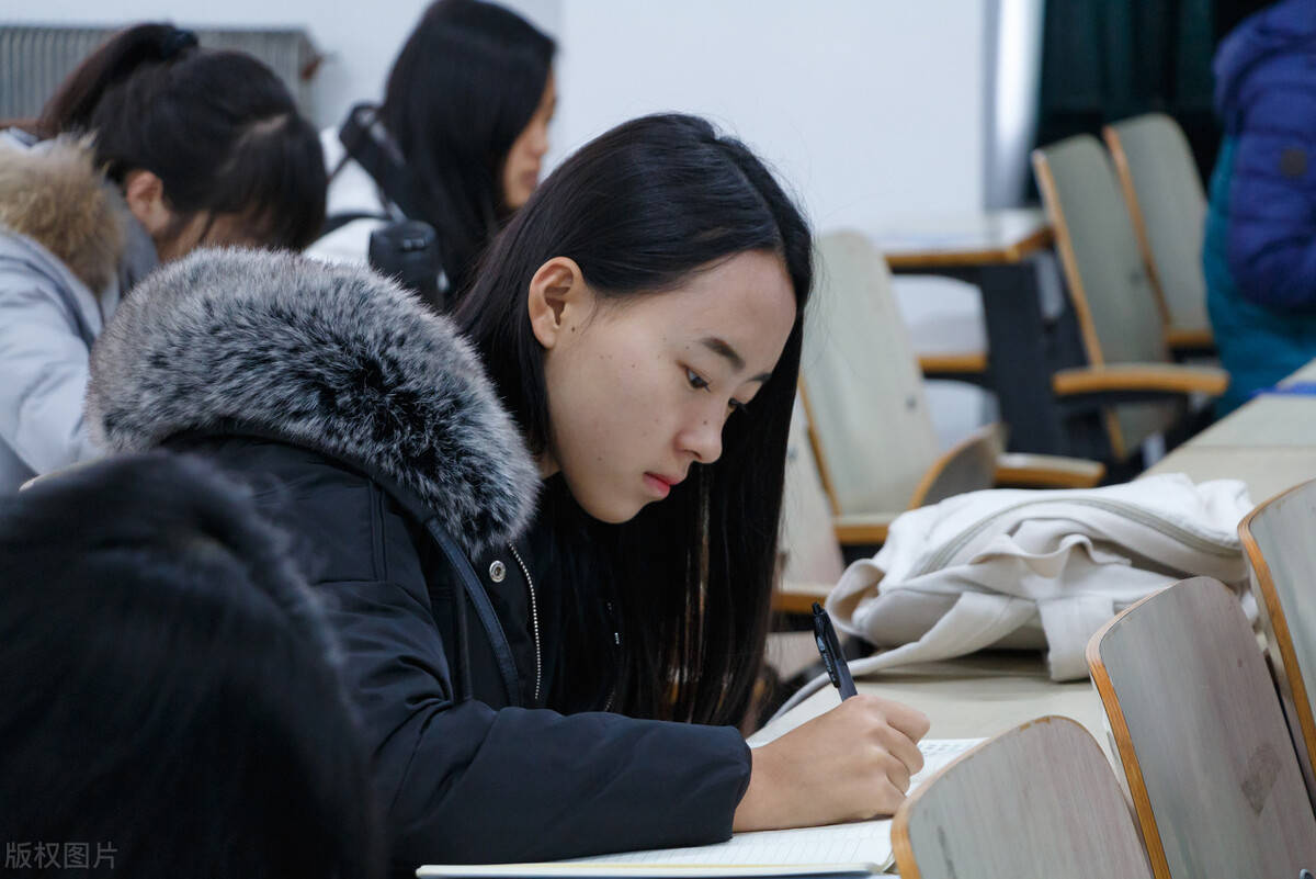 原创为什么很多普通大学的学生考研却能考上名校学姐有秘诀