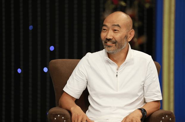 大国匠心栏目:滑雪深度爱好者开雪场 无论花多少钱只为最优体验