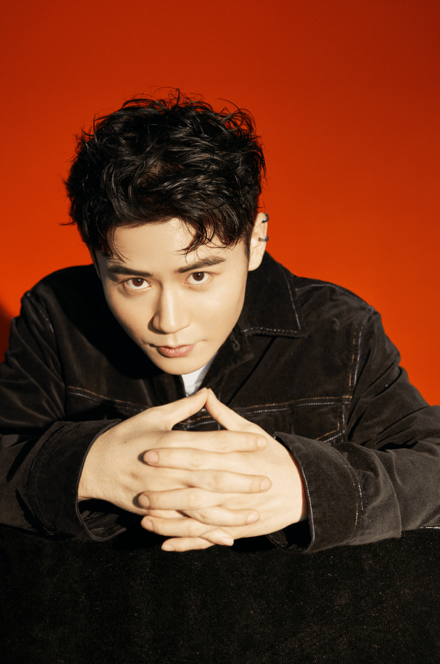 《昔有琉璃瓦》未播先火,男主仪表不凡,让人期待!_左晓龙