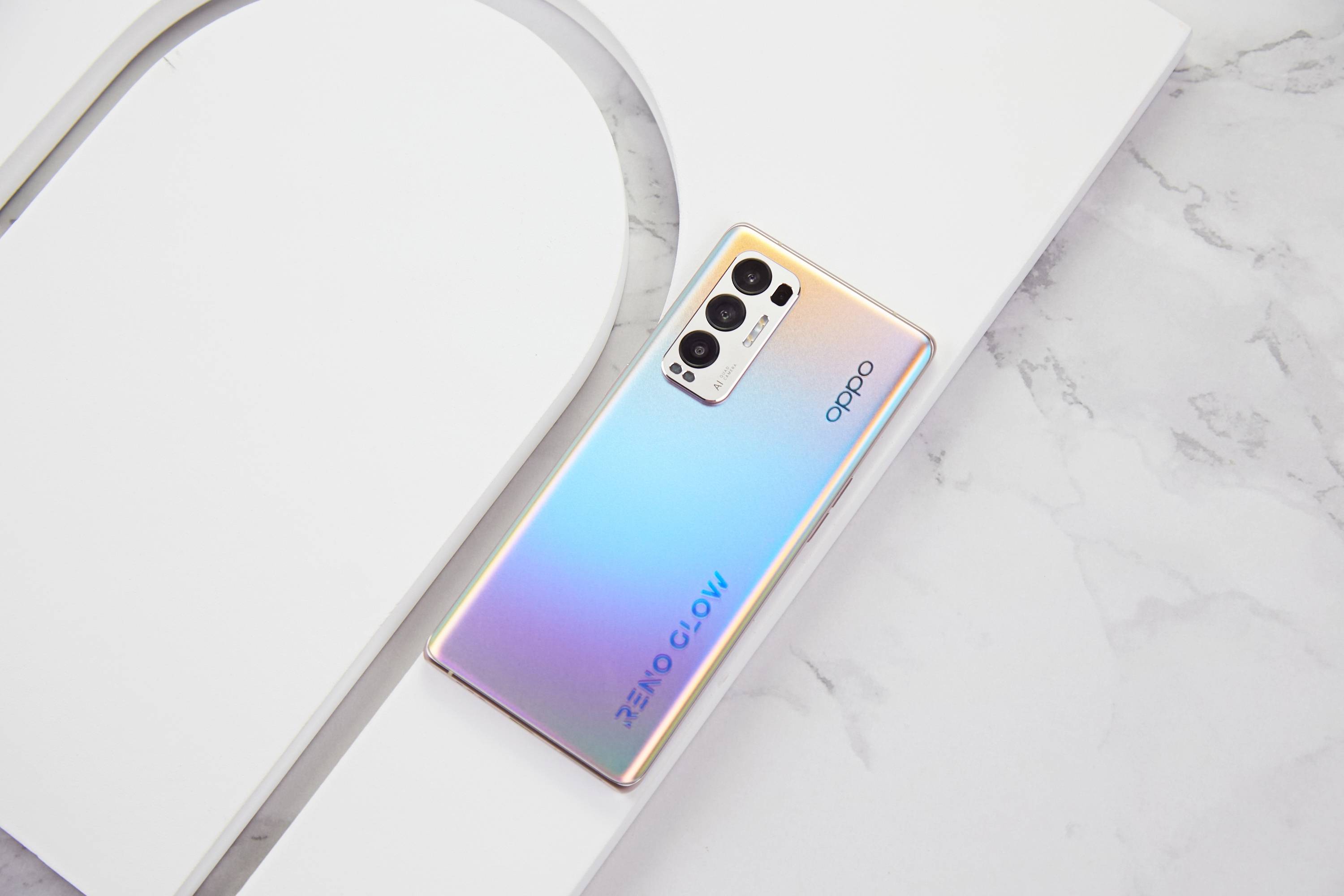 国产厂商中,就数这两家手机外观最有feel_pro