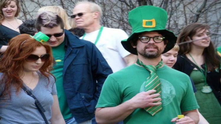 欧洲最特殊的国家，男性以戴绿色帽子为荣，每年还专门举办绿帽节