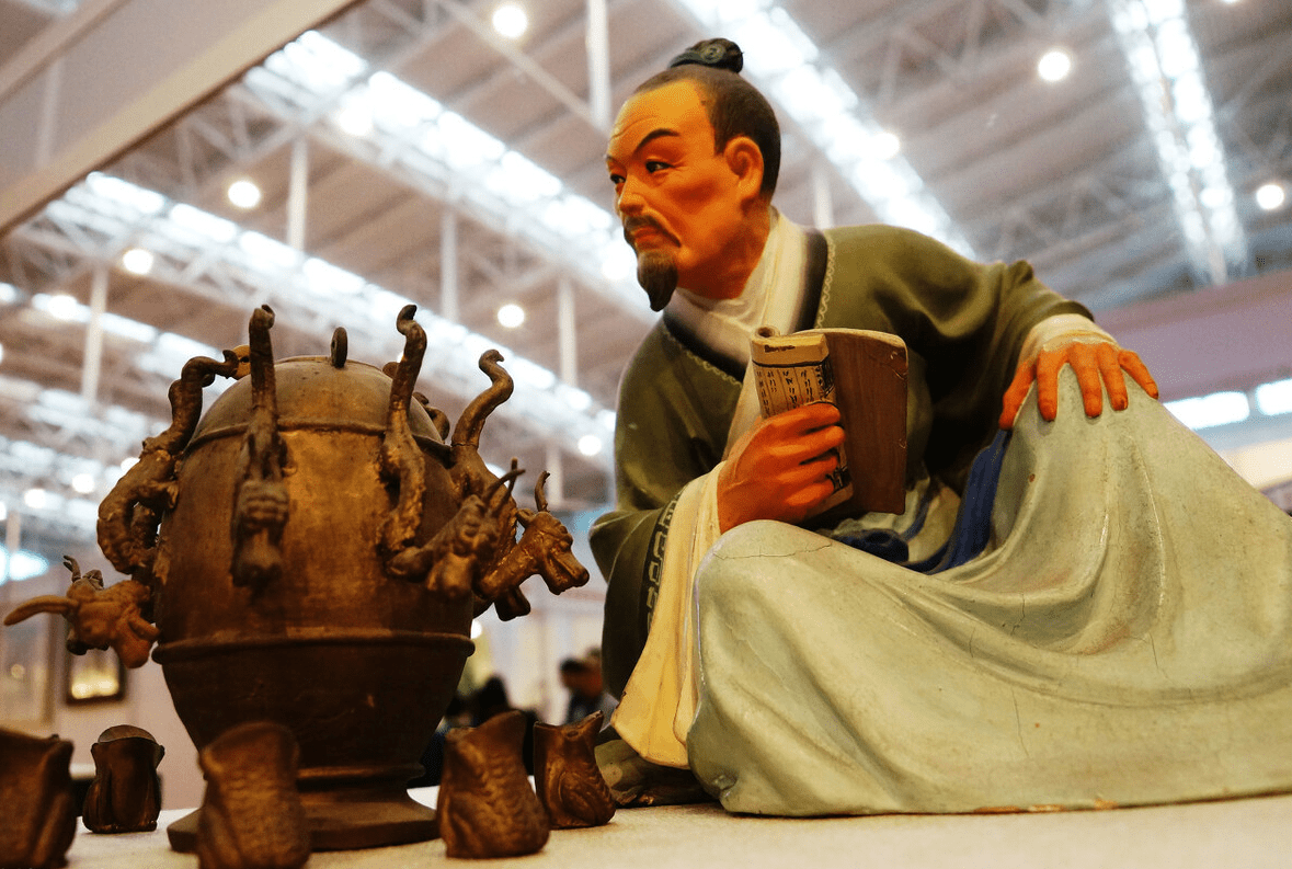 近2000年前,我国古代伟大的科学家张衡,对月食的科学解释我小时候