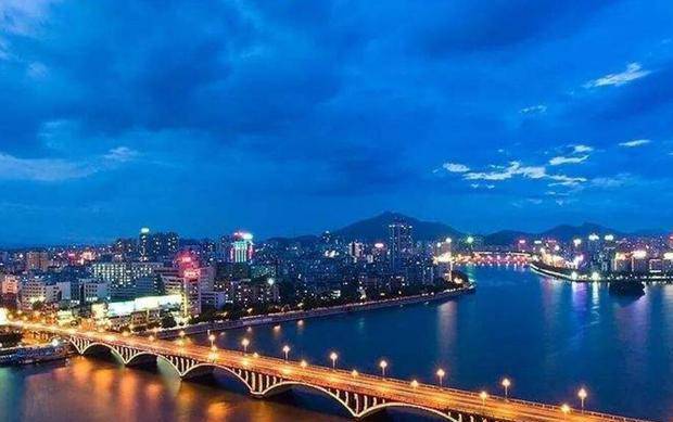 广东非常奇怪的城市，地处三省交界处，却因名字被误认为是在湖南