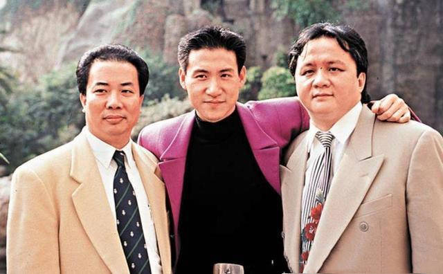 四太梁安琪曾被持刀抢劫,邓光荣出手相救,获得赌王赏识_刘荣驹